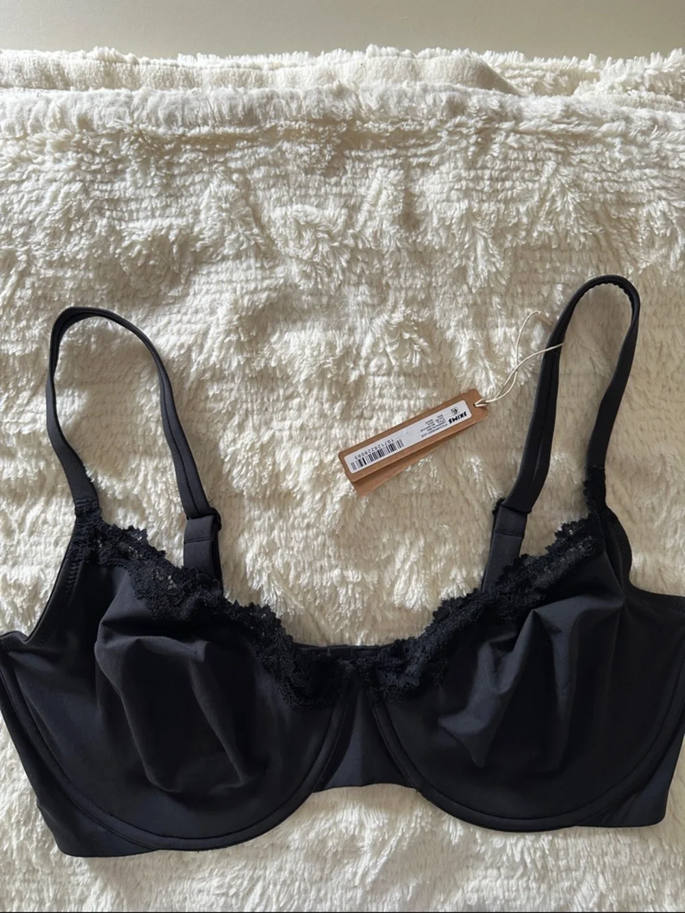 SKIMS Fits Everybody Lace-Trim Underwire Demi Bra - Picture 1 of 2